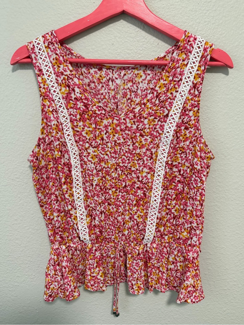 Women’s Pink Floral Lace Trim Tank Top Feminine‎ Y2K Cami